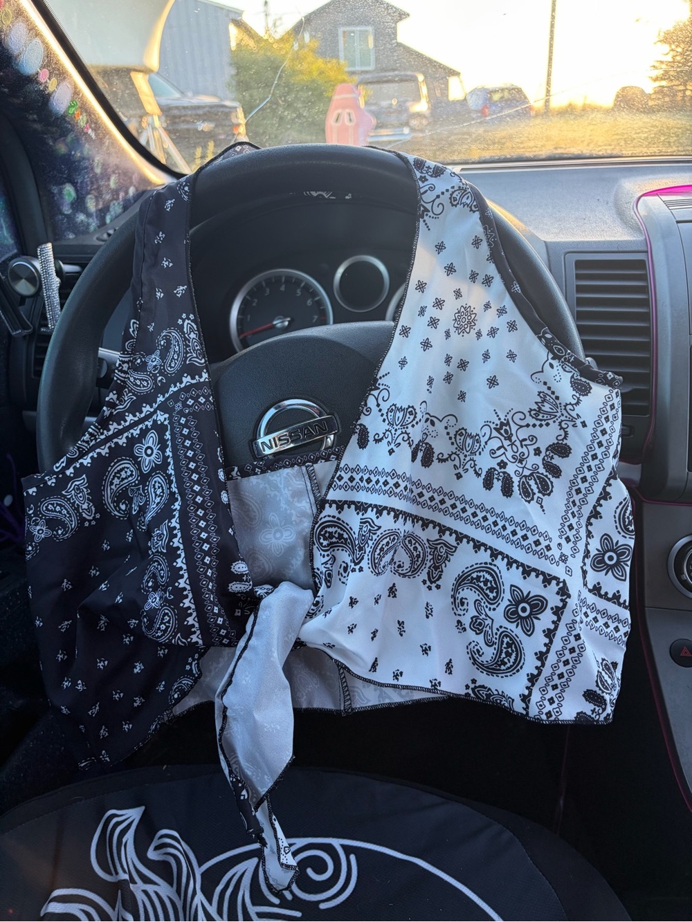 SHEIN Black and White Bandana Print Crop Top